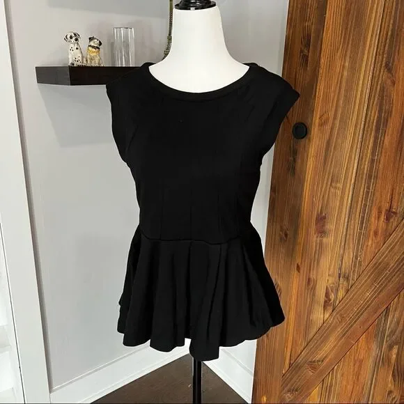 Forever 21 Peplum Top - Picture 2 of 8